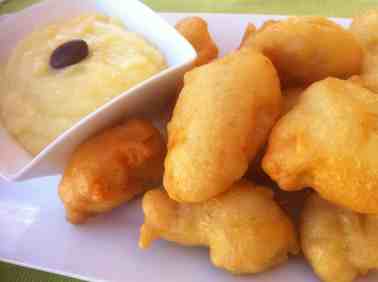 Cod Fritters with Garlic Potato Puree(Bakaliaros Skordalia)