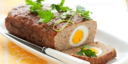 Greek Meatloaf stuffed with Eggs (Rolo Kima)