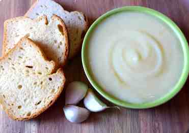 Greek Skordalia recipe (Potato and Garlic dip)-2