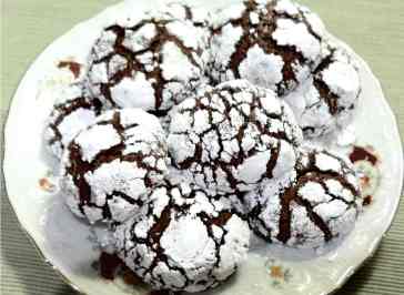 Snowy Chocolate Cookies!-2