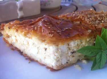 Tiropita (Greek Feta cheese Pie)-1